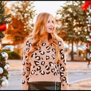 EUC leopard print sweater from Express size small.